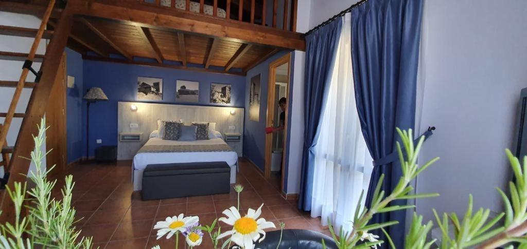 Hotel Guara Inluka Las Almunias Szoba fotó