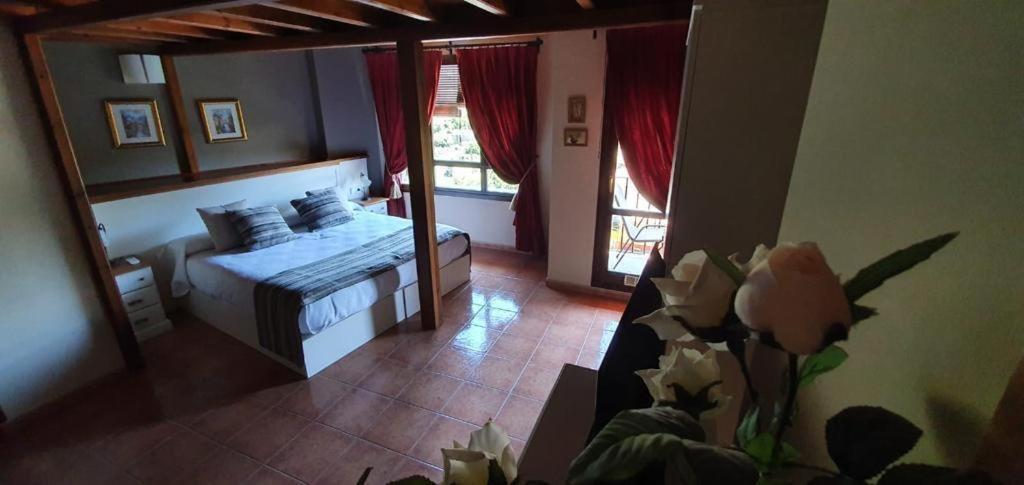 Hotel Guara Inluka Las Almunias Szoba fotó